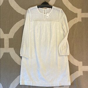 NWT Gap white eyelet dress Small